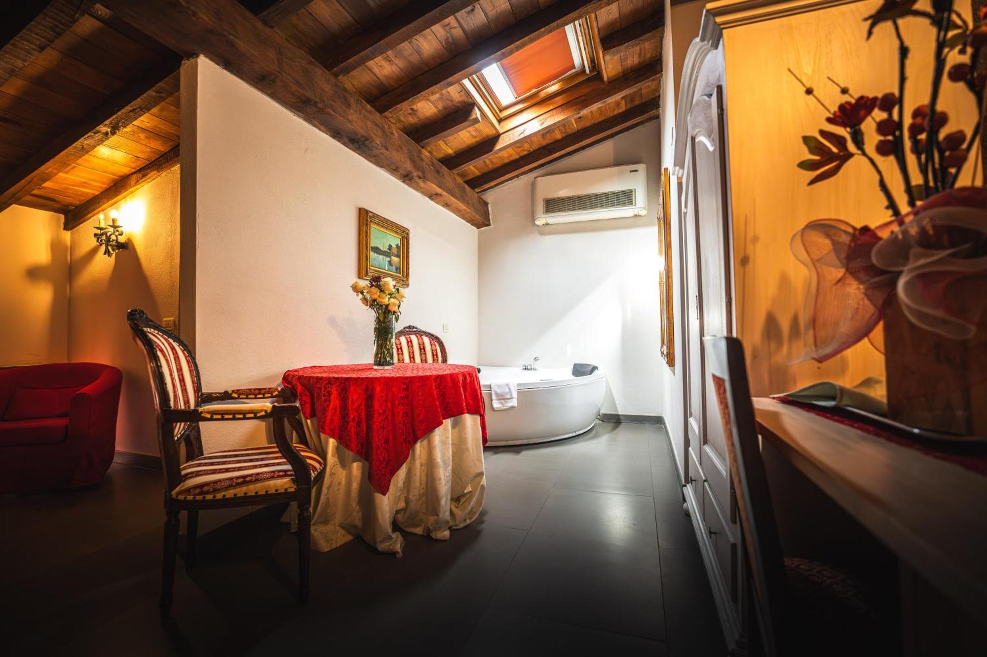 Hotel La Tavola Rotonda 콜트마지오리 외부 사진